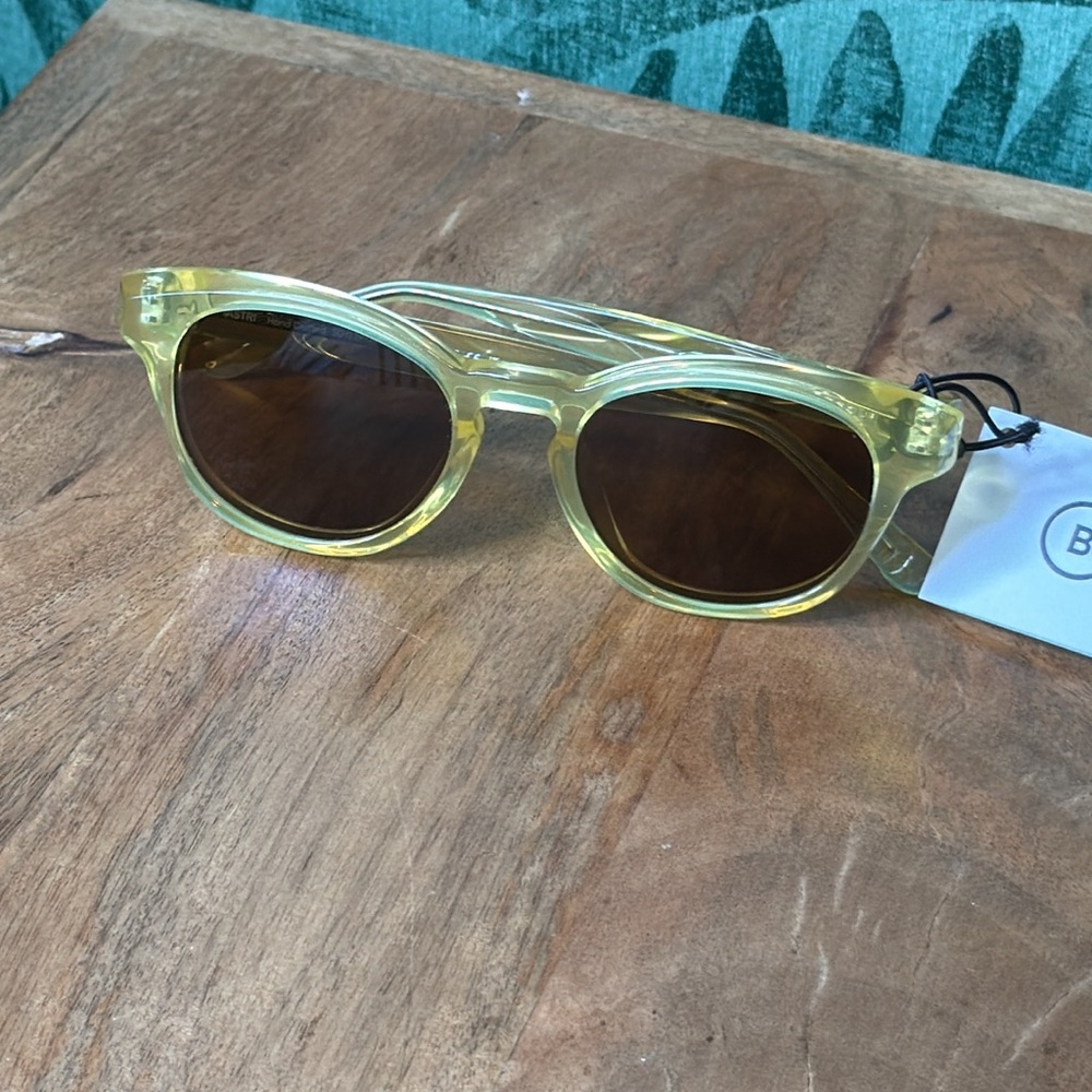 Bailey Nelson Piastri Citrine yellow sunglasses NEW
